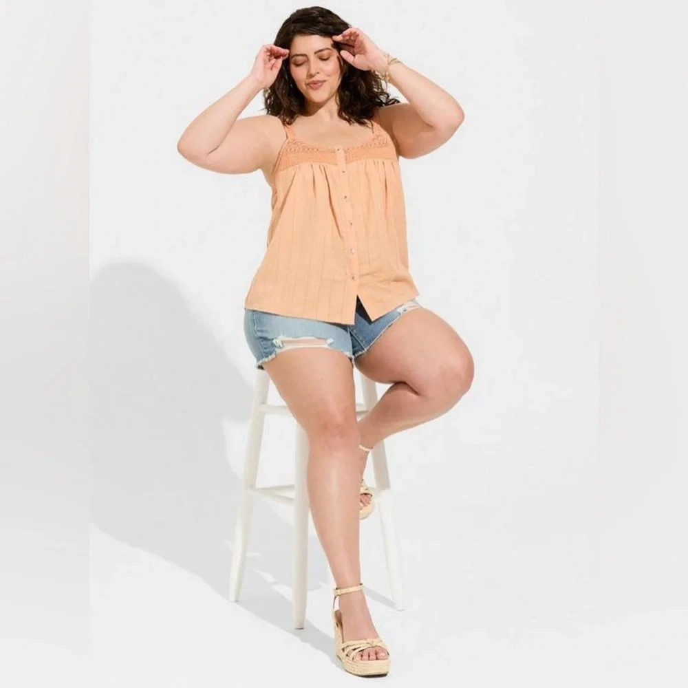 NWT Torrid Cotton Button Up Embroidered Crochet Tank 3X